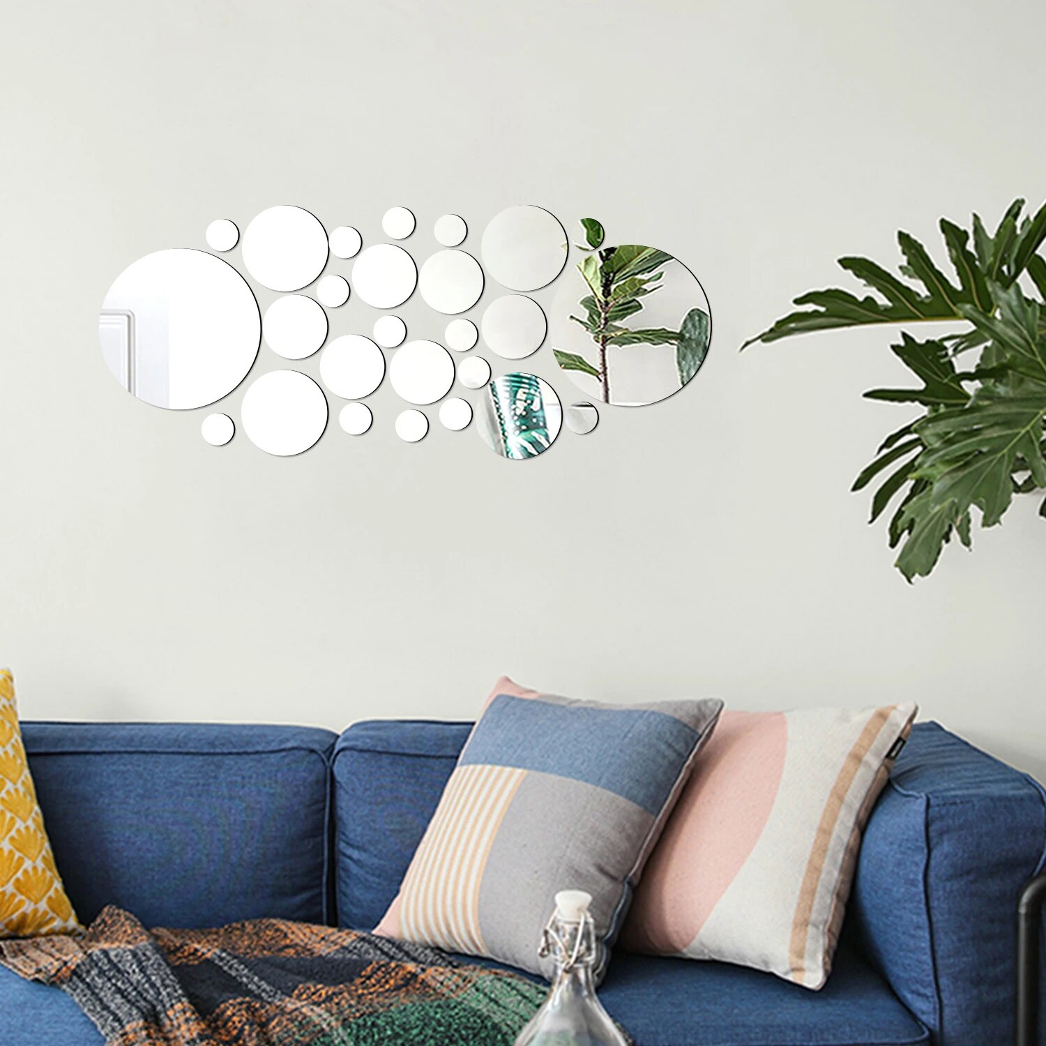 Rattan Mirror Round - 26PCS Geometric Circular Crystal Mirror Wall